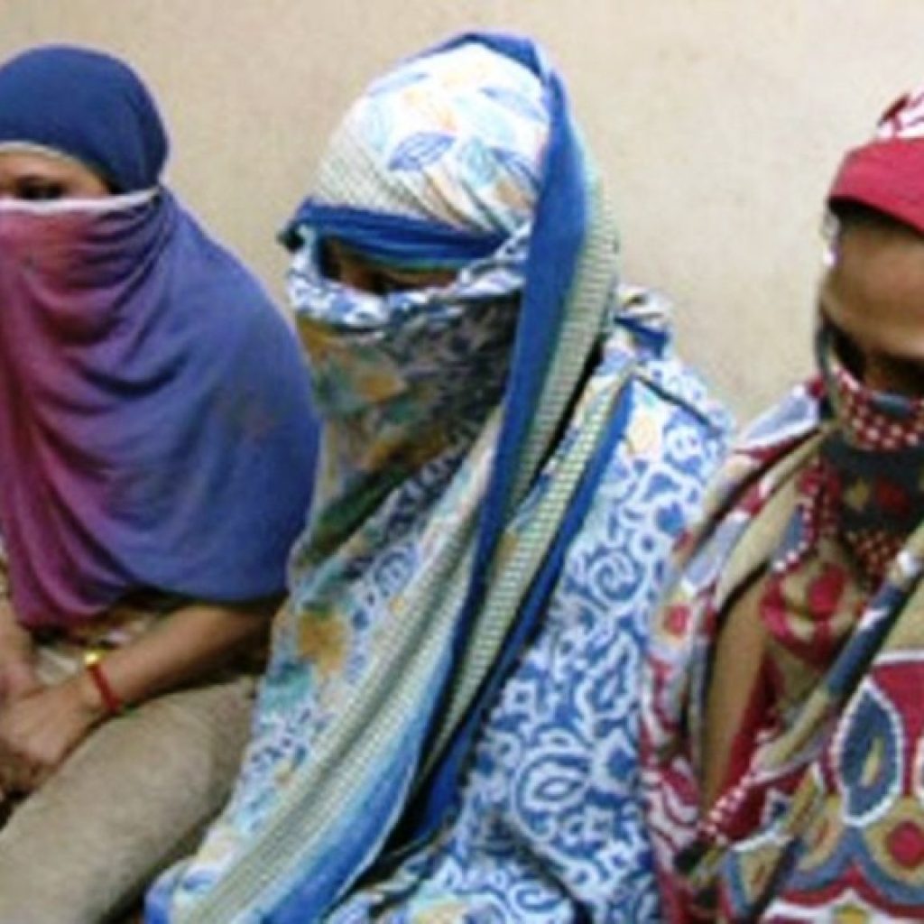 नयाँ दिल्लीस्थित बेश्यालयमा भारतीय प्रहरीले छापा मार्दा नेपाली समेत पक्राउ