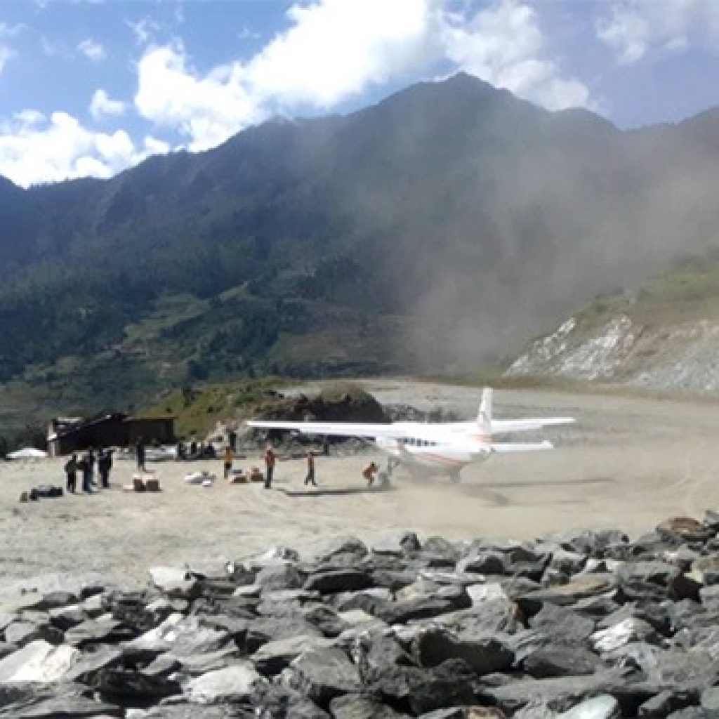 हिमपातले अबरुद्ध जुफाल विमानस्थल पुनःसञ्चालन