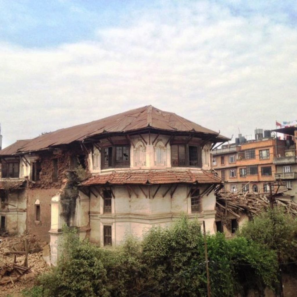 लगनको शिलखाना दरबार भत्किएर जन–धनको क्षति हुने चिन्ता