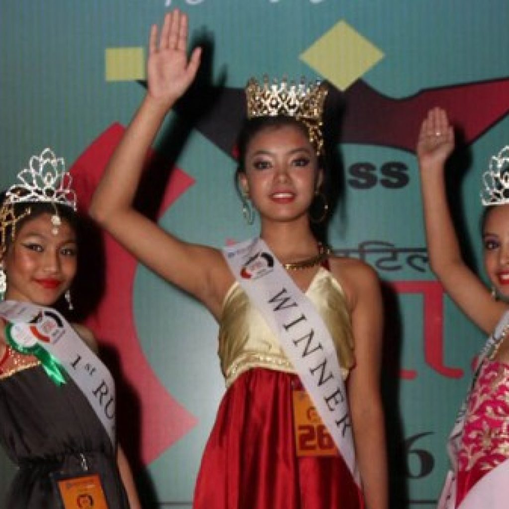 मिस लिटिल नेवाः २०१६ को उपाधि किस्तीलाई