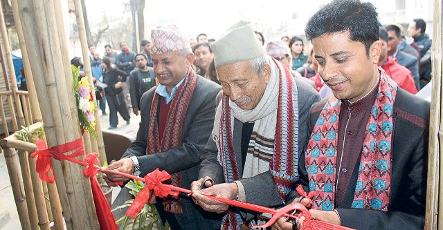 बाँसैबाँसबाट नाटकघर निर्माण