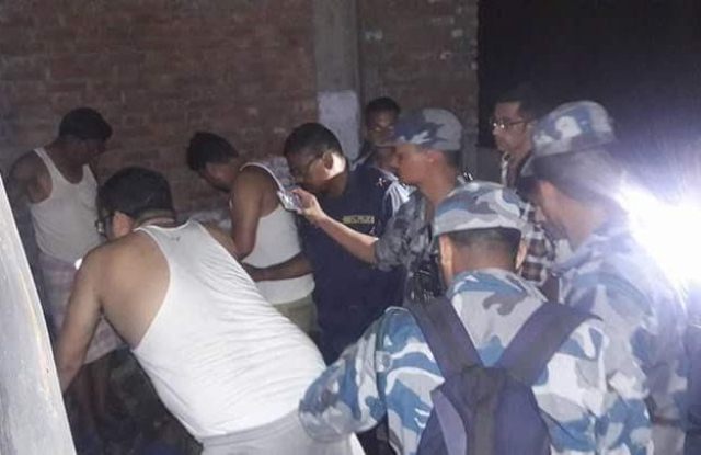 आफैंले बोकेको बम विस्पोट हुँदा सिंहको मृत्यु