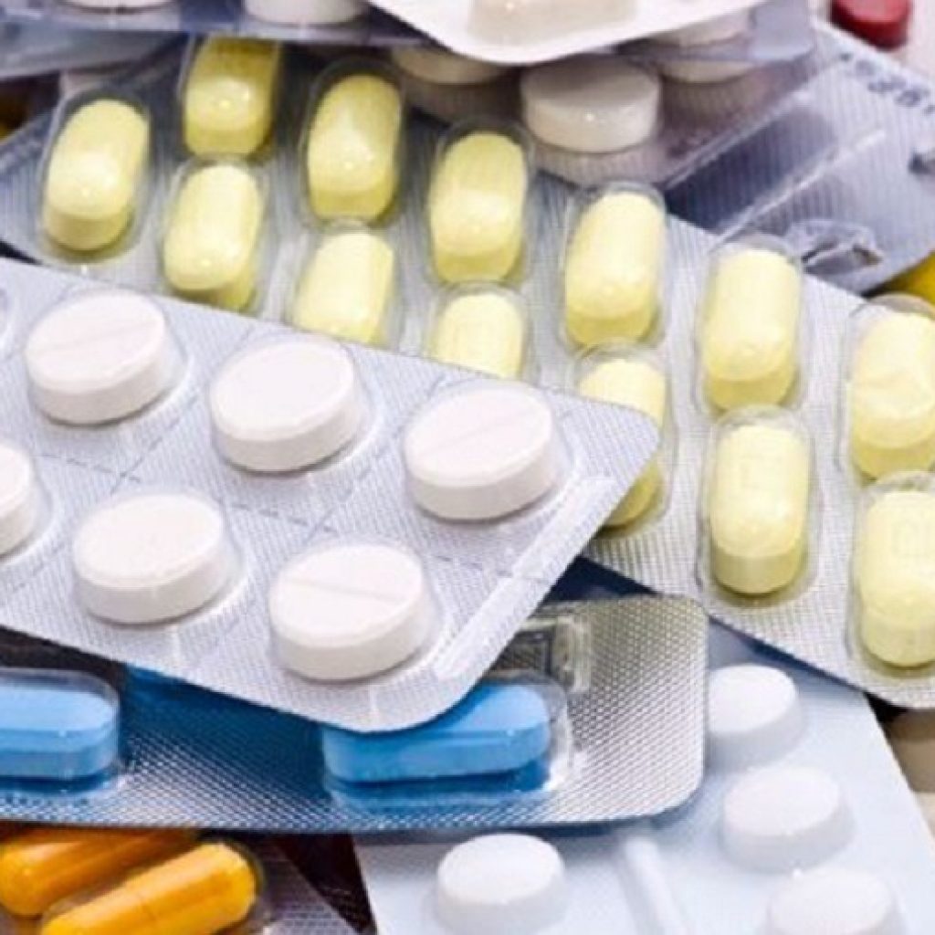 सुदूरपश्चिमका पहाडी जिल्लामा बिरामीले सिटामोल पनि पाएनन्