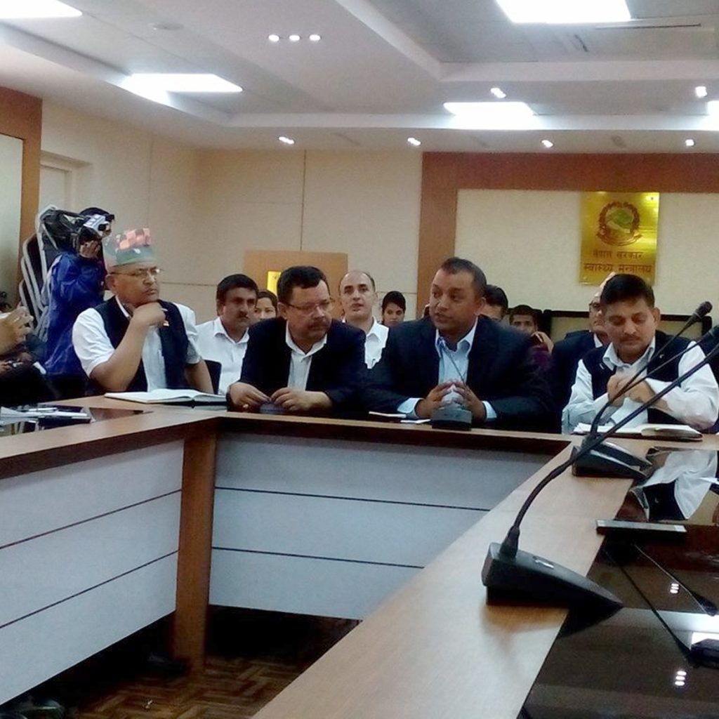 वीर अस्पताललाई जनताको अस्पताल बनाउनुपर्छ : स्वास्थ्यमन्त्री