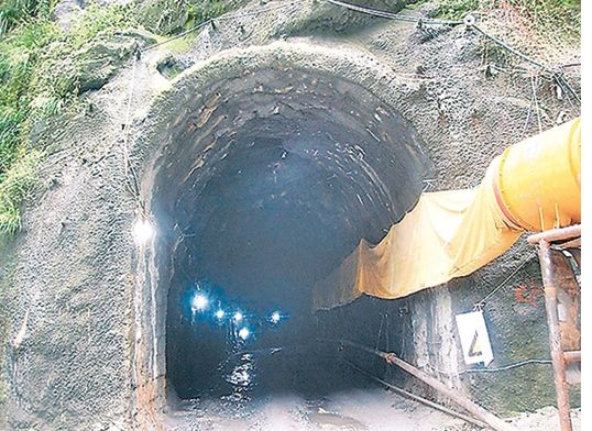 भारतबाट सिमेन्ट आयात रोकिएपछि  मेलम्ची खानेपानी आयोजनाको काम बन्द