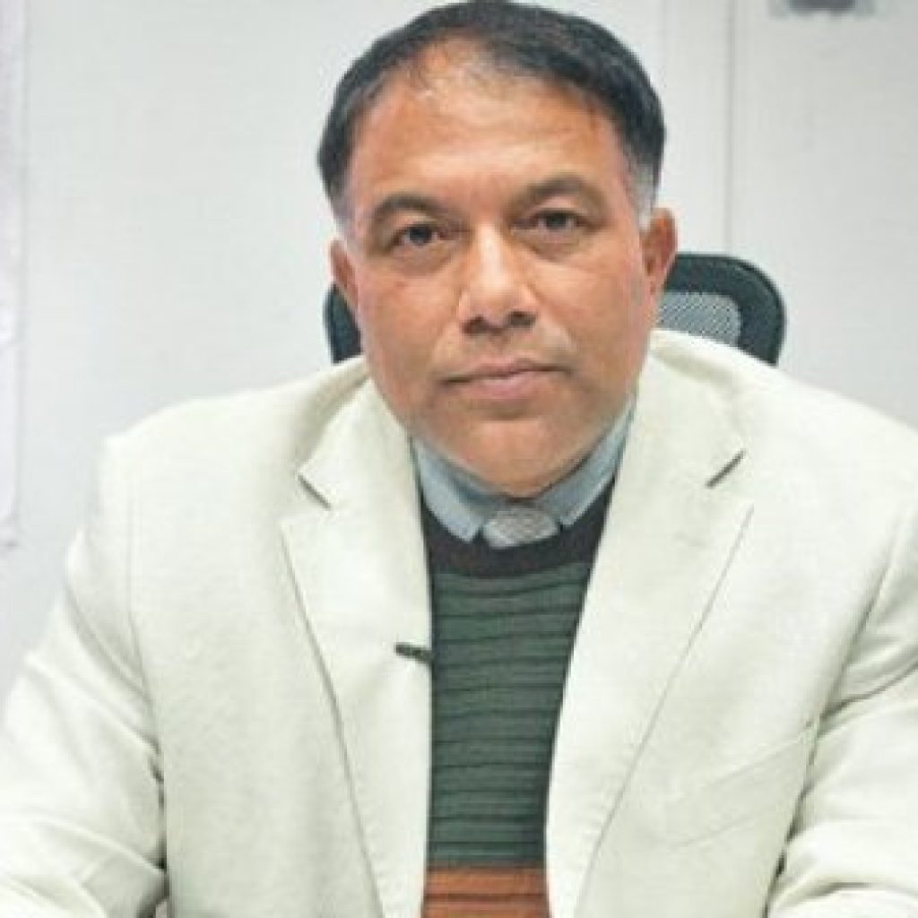 पुनःबहालीको माग गर्दै ज्ञवालीद्वारा रिट