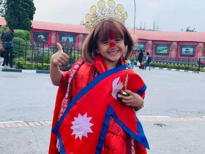 इजिप्टमा आयोजित व्युटी पेजेन्टमा ५ बर्षिया नेपाली बालिका प्रिन्शा खड्का सर्वोत्कृष्ट