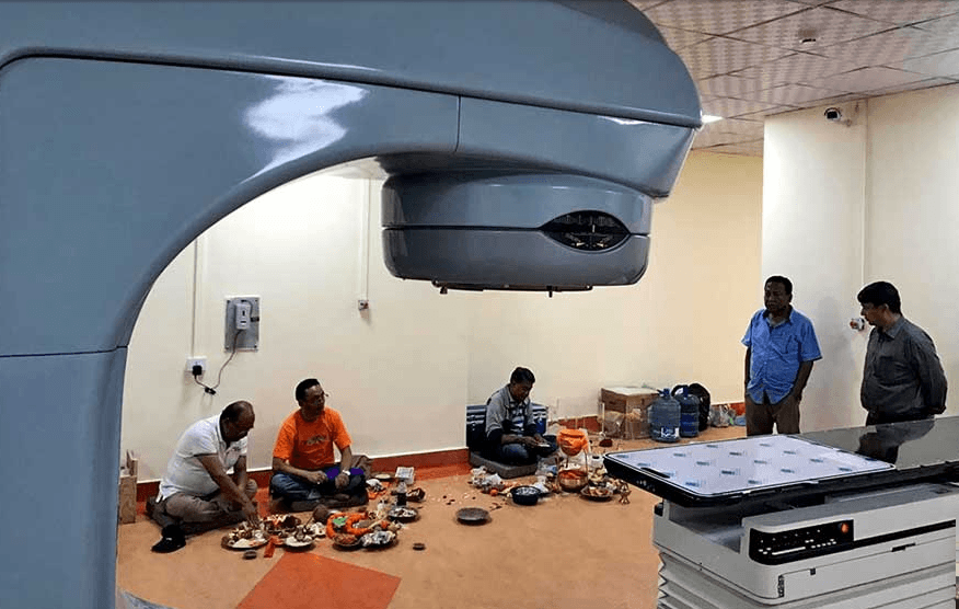 भक्तपुरको क्यान्सर अस्पतालमा १८ करोडको अत्याधुनिक रेडियो थेरापी लिनायक मेशिनबाट काम सुरु