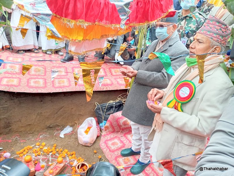 प्रधानमन्त्री ओलीद्वारा सिटी हल र ६ लेन सडकको शिलान्यास