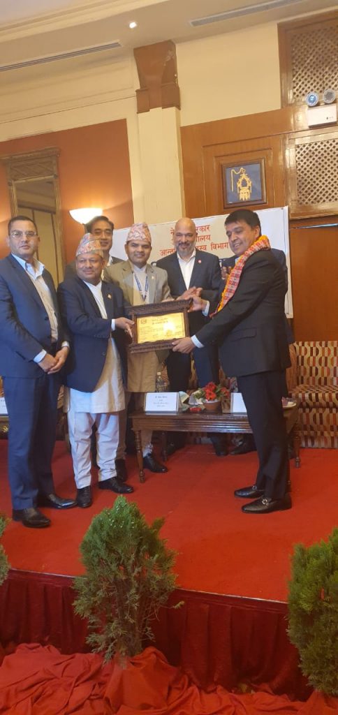 आइएमई रेमिट बन्यो सबैभन्दा धेरै आयकर तिर्ने रेमिट कम्पनी, चौथो पटक सम्मानित