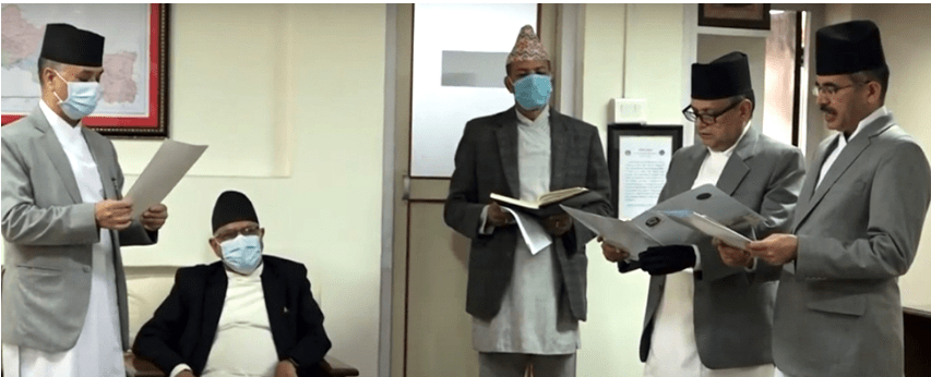 सर्वोच्चका दुई न्यायाधीशलाई शपथ