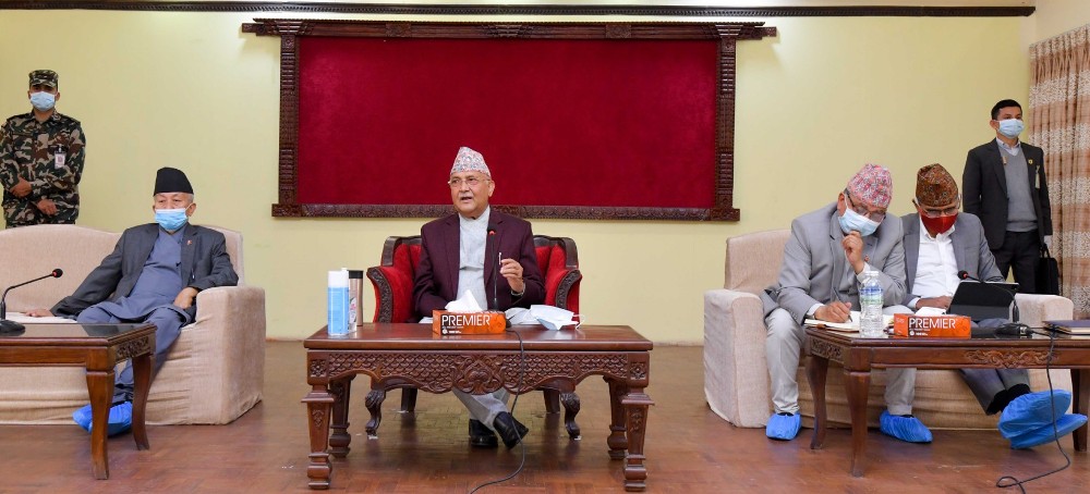 कोरोना संक्रमितको उपचार प्रबन्ध गर्न एमाले पार्टी पंक्ति खटिने