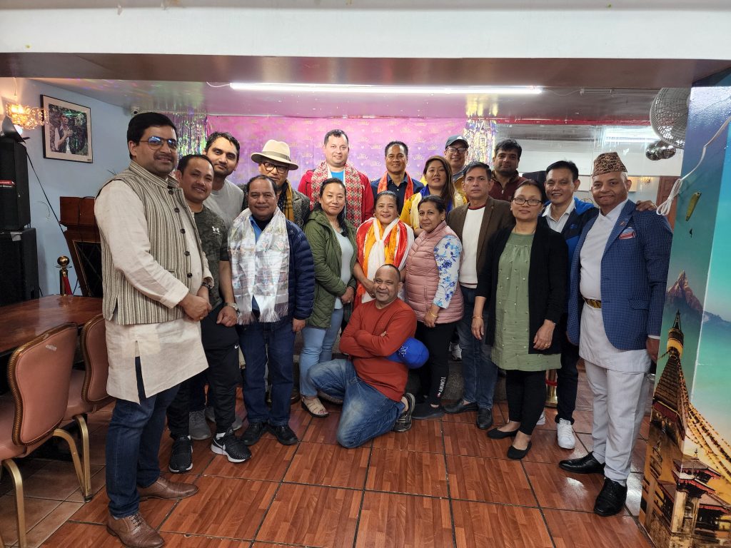 न्युयोर्कमा नेपाली लोक दोहोरी गुन्जियो