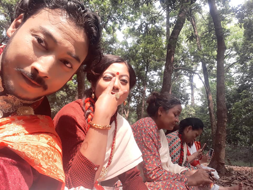 कलाकार किशोर चिपालुको बेगवान कलाकारिता