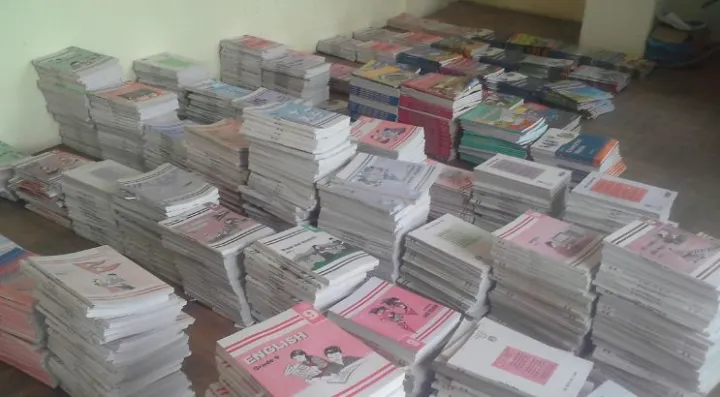 नयाँ शैक्षिक सत्र वैशाख २ देखि: देशभर धमाधम पाठ्यपुस्तक पुर्‍याइँदै, पाँच दिनमा २५ लाख बिक्री गर्ने