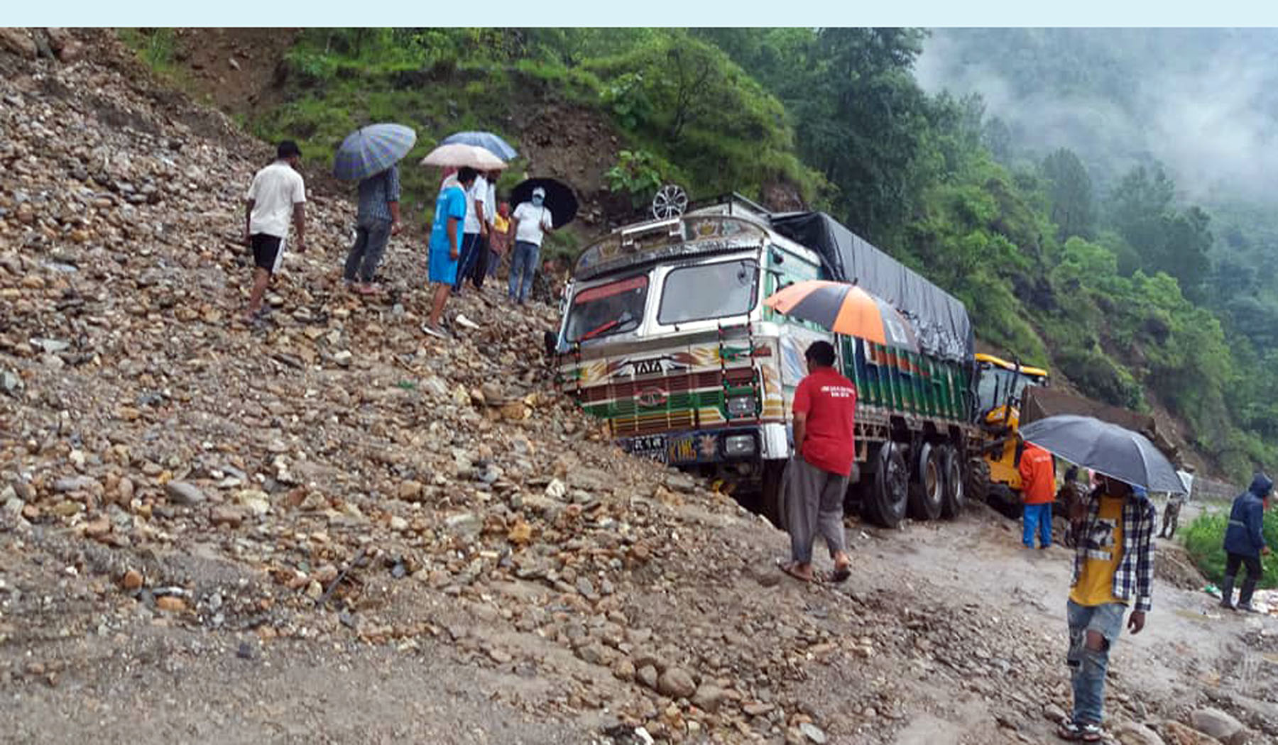 करिडोर, मध्यपहाडी र ग्रामिण सडक सबै अवरुद्ध