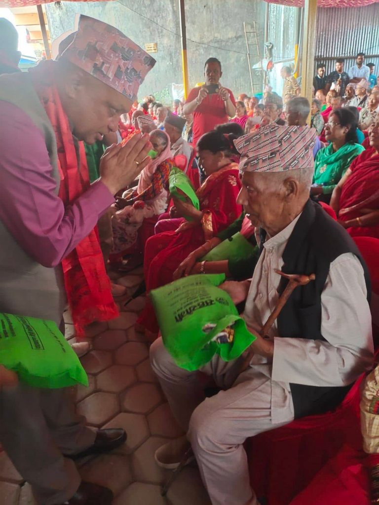 सहयोगीको ज्येष्ठ नागरिक सम्मान