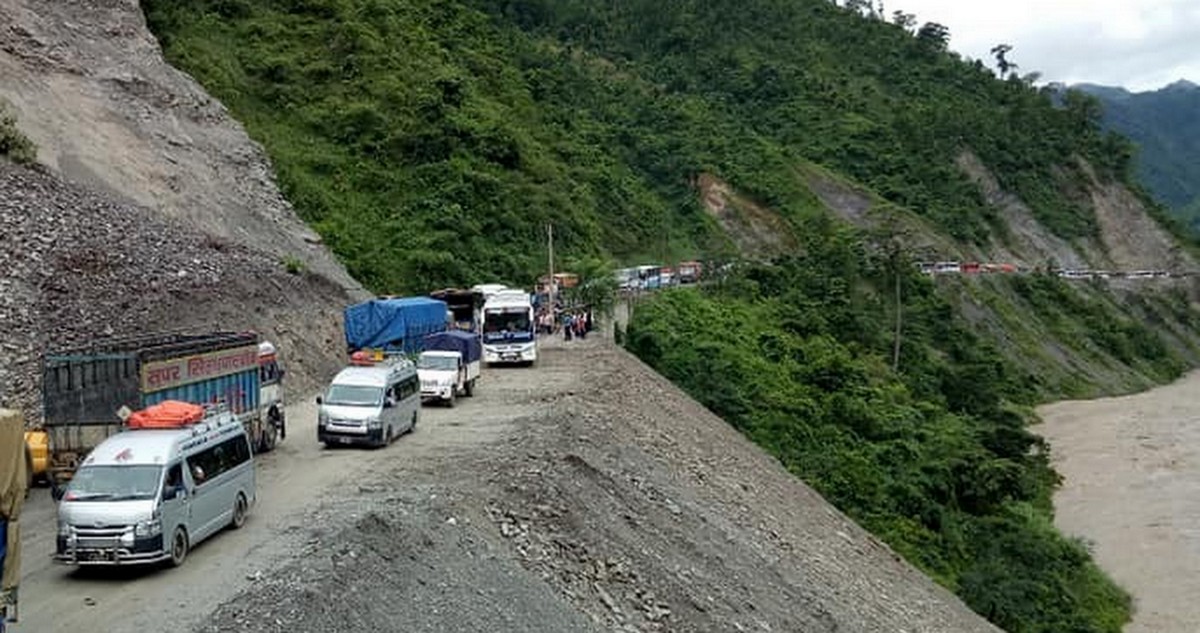 नारायणगढ–मुग्लिन सडकखण्ड अपडेट , दुईतर्फी बाटो खुल्यो