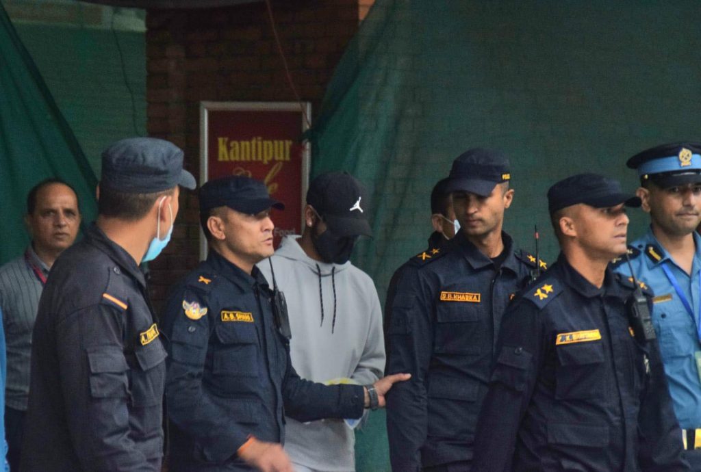 सकिएन सन्दीप लामिछानेविरुद्धको बहस, अझै हेर्दाहेर्दैमा