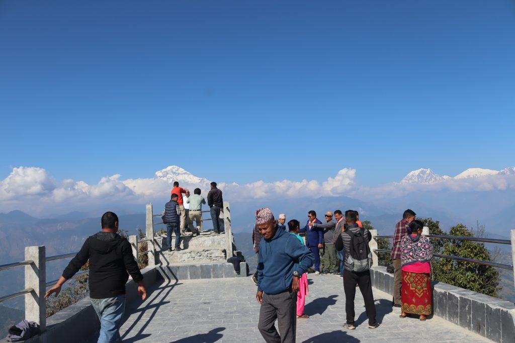 बागलुङकाे बेलढुङ्गामा आन्तरिक पर्यटकको चहलपहल बढ्दाे