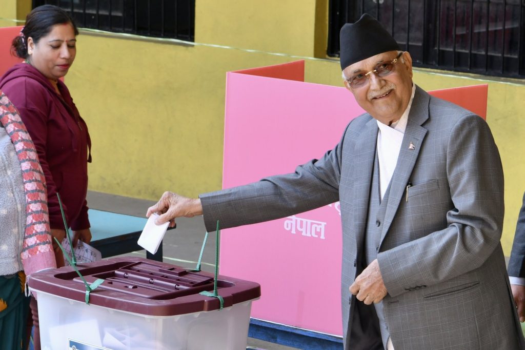 मतदानपछि ओलीले भन्नुभयो– ‘मंसिर १५ भित्रै एमालेको नेतृत्वमा बहुमतको सरकार बन्ने आँकलन छ’