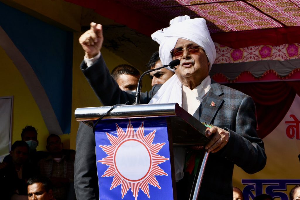 दार्चुलाबाट एमाले अध्यक्ष ओलीकाे उद्घाेष- एक इन्च जमिन अरुलाई छाड्दैनाैं (१५ तस्बिर)