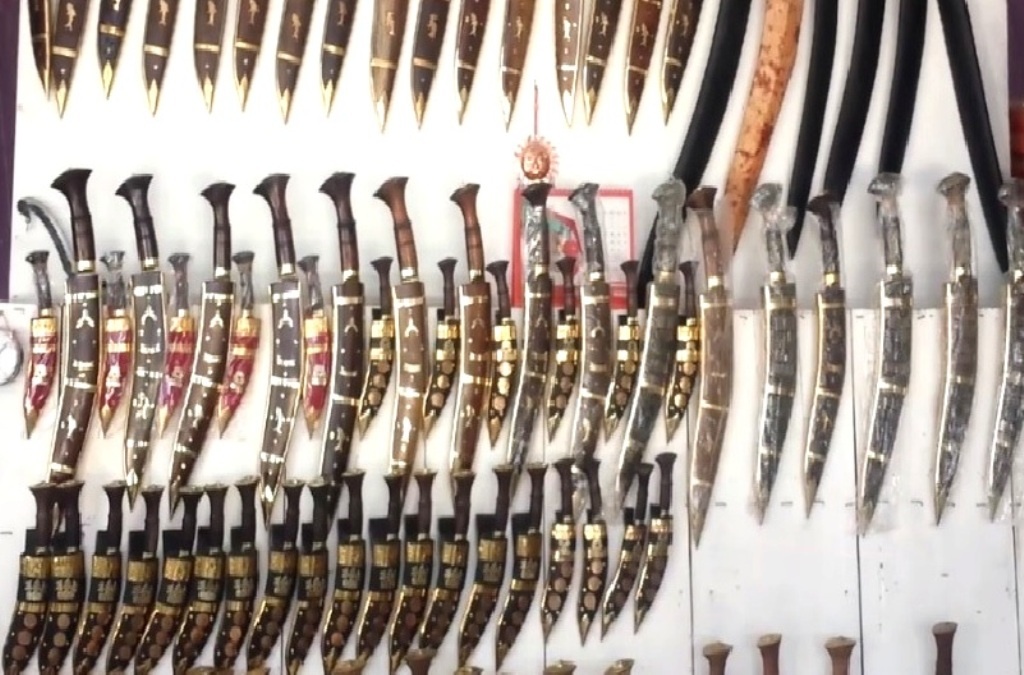 भोजपुरे खुकुरीकाे माग धेरै, कालीगढको अभाव