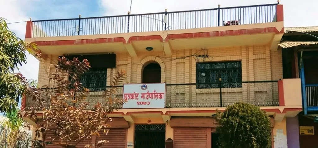छत्रकोटका अवकाश पाउने महिला स्वास्थ्य स्वयंसेवीकालाई निवृत्तिभरण