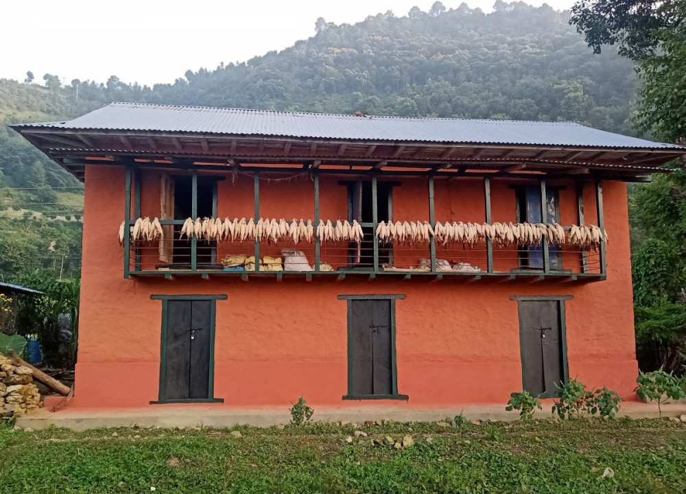 खरका छाना फेर्दे कञ्चनपुरको शुक्लाफाँटा नगरपालिका