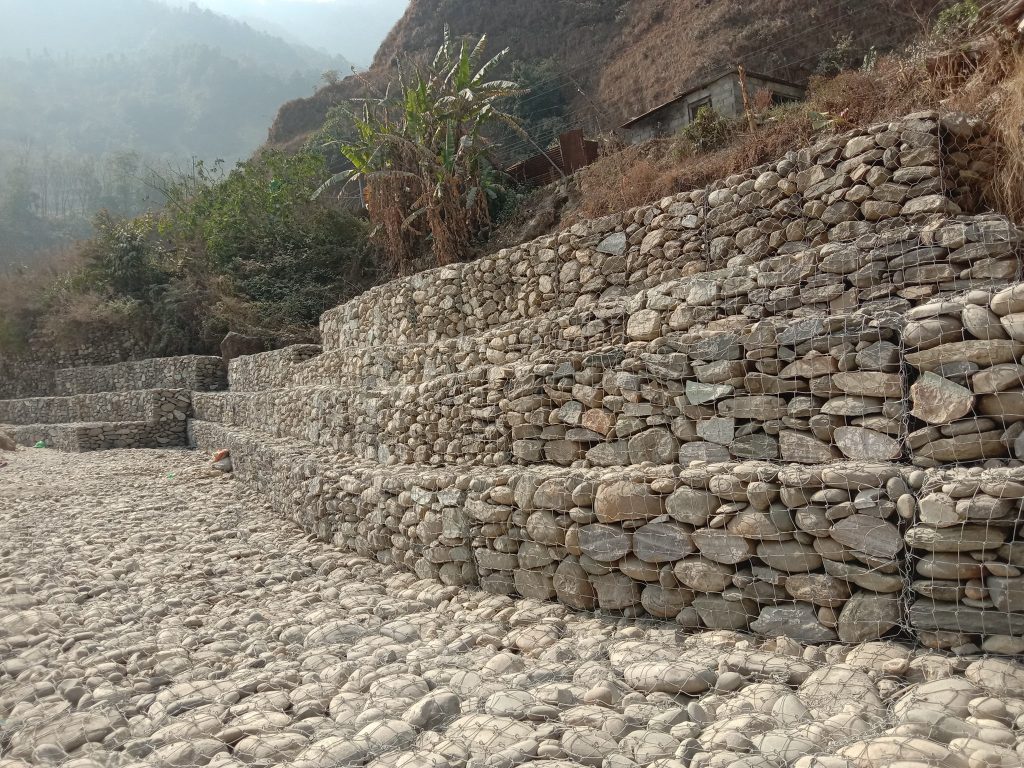 बस्ती जोगाउन कालीगण्डकीमा तटबन्ध निर्माण