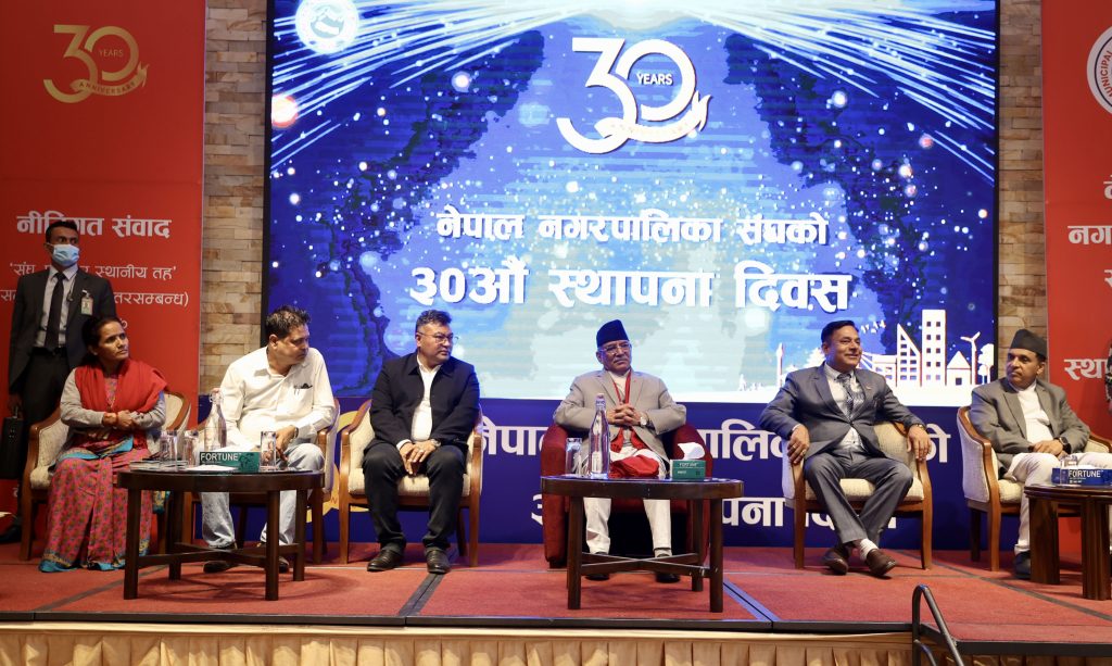 सङ्घीय निजामती ऐन, शिक्षा ऐन तथा प्रहरी समायोजन ऐन छिट्टै ल्याइने : प्रधानमन्त्री दाहाल