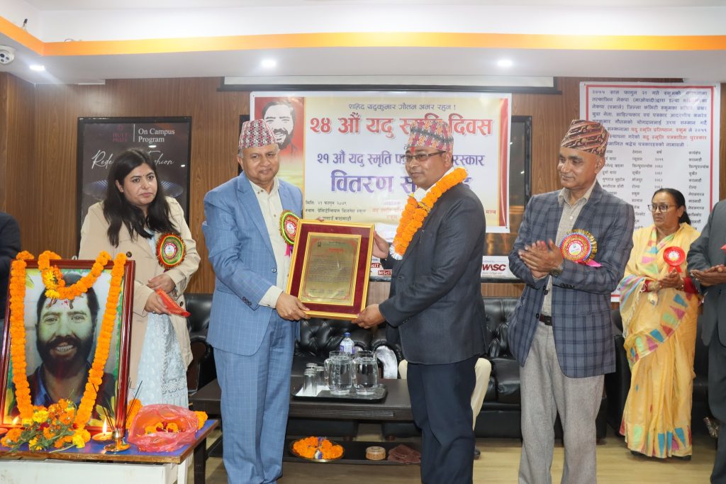 मानवताविरुद्धको अपराधले प्रचण्डलाई कायर बनायो, त्यसैले उनमा देशको पक्षमा बोल्ने सामर्थ्य छैनः महासचिव पोखरेल (भिडियोसहित)