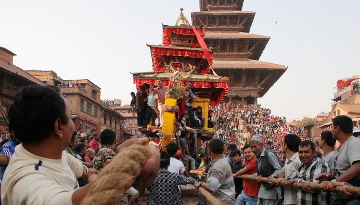 बिस्का जात्रा: रथलाई गःहिटी पुर्‍याइयो