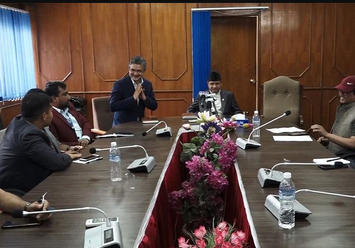 सवारी चालक अनुमतिपत्र १० वर्षमा नवीकरण गर्ने व्यवस्था गरिने