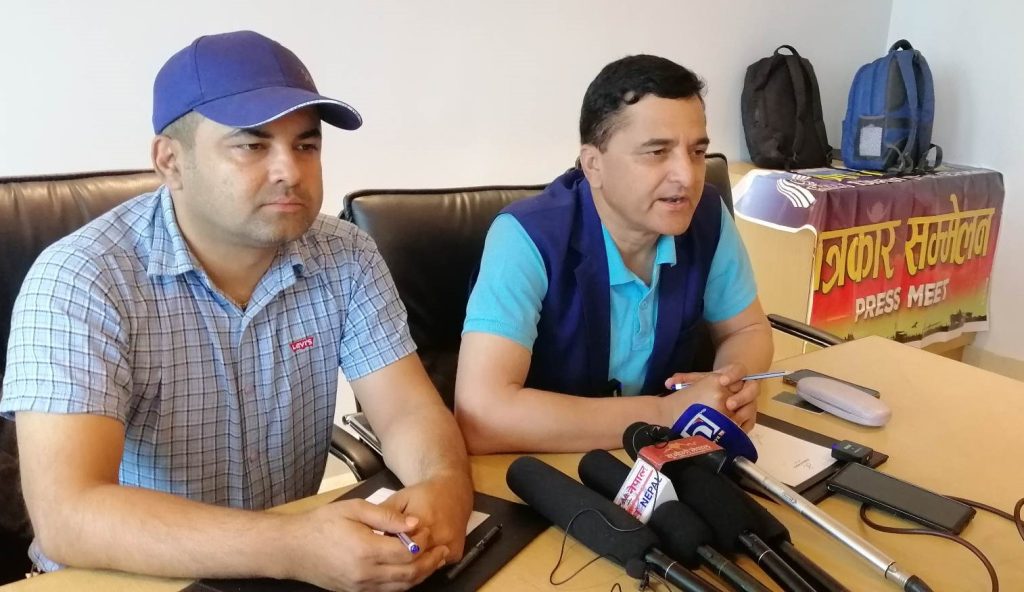 रविलाई योगेश भट्टराईको सुझाव– ‘इमोसनल व्ल्याकमेल’ राजनीतिमा होइन उपन्यासमा मात्रै चल्छ’