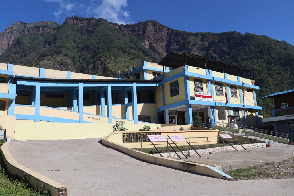 बागलुङको गलकोटमा नगर अस्पताल सञ्चालनपछि गाउँमै विशेषज्ञ सेवा