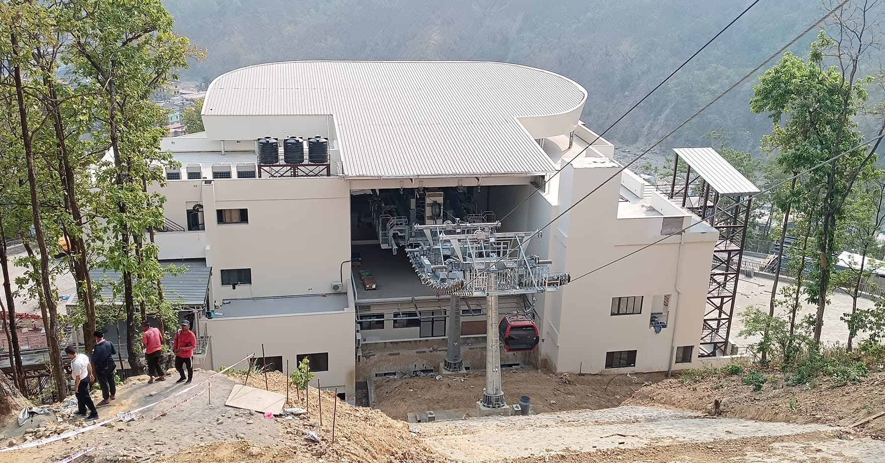 छ सय वर्ष पुरानो बटौलीकाे पर्यटकिय छलाङ