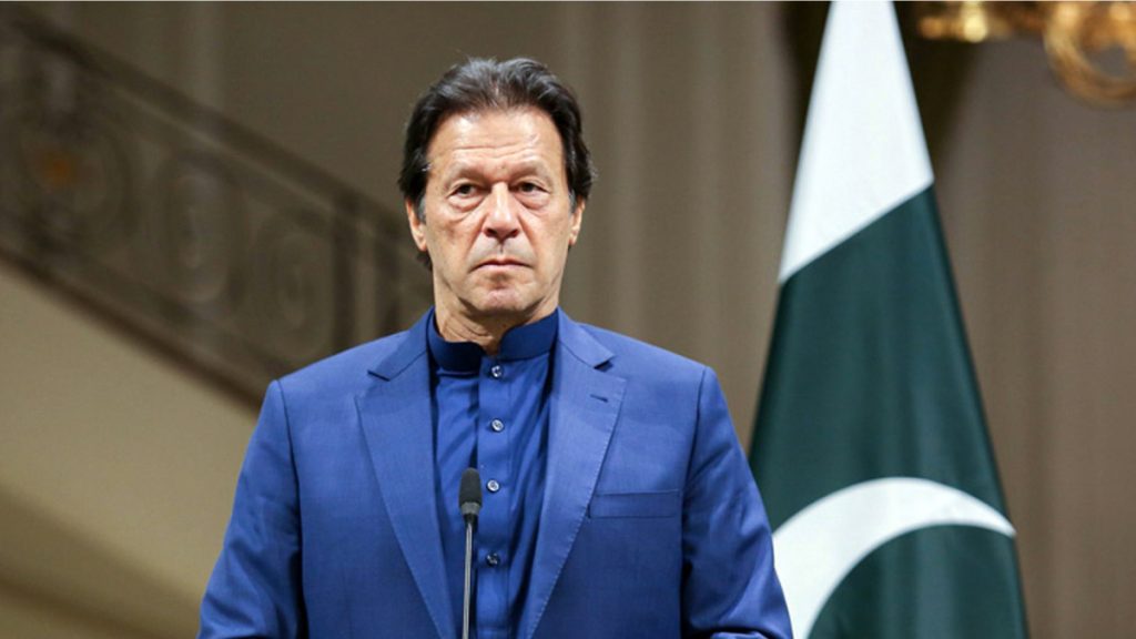 पाकिस्तानी पूर्वप्रधानमन्त्री खानविरूद्धको मानहानि मुद्दा खारेज
