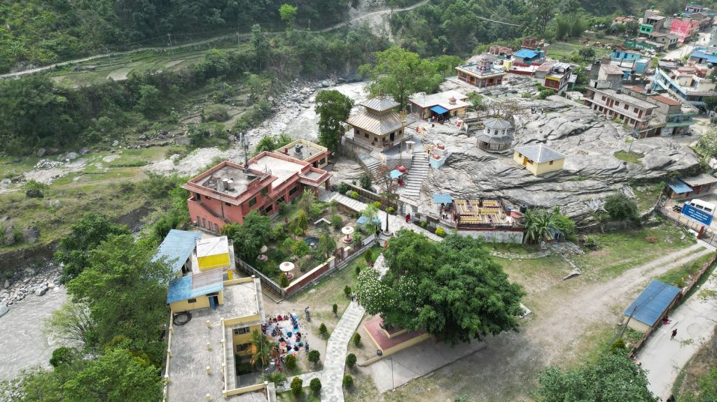 म्याग्दी गलेश्वर मन्दिरकाे भेटीसहितकाे आम्दानी एघार महिनामा १ करोड ५ लाख