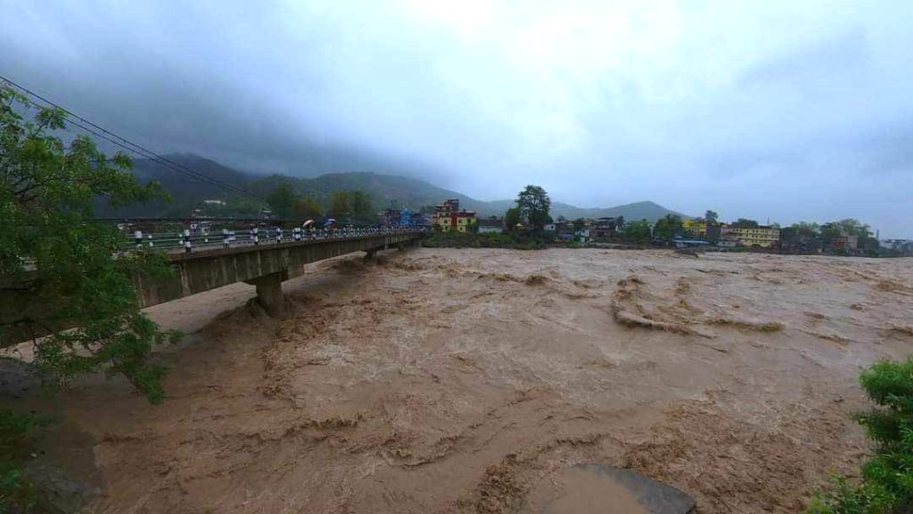 लुम्बिनी प्रदेशमा भारी वर्षा : तटीय क्षेत्रमा सावधानी अपनाउन आह्वान