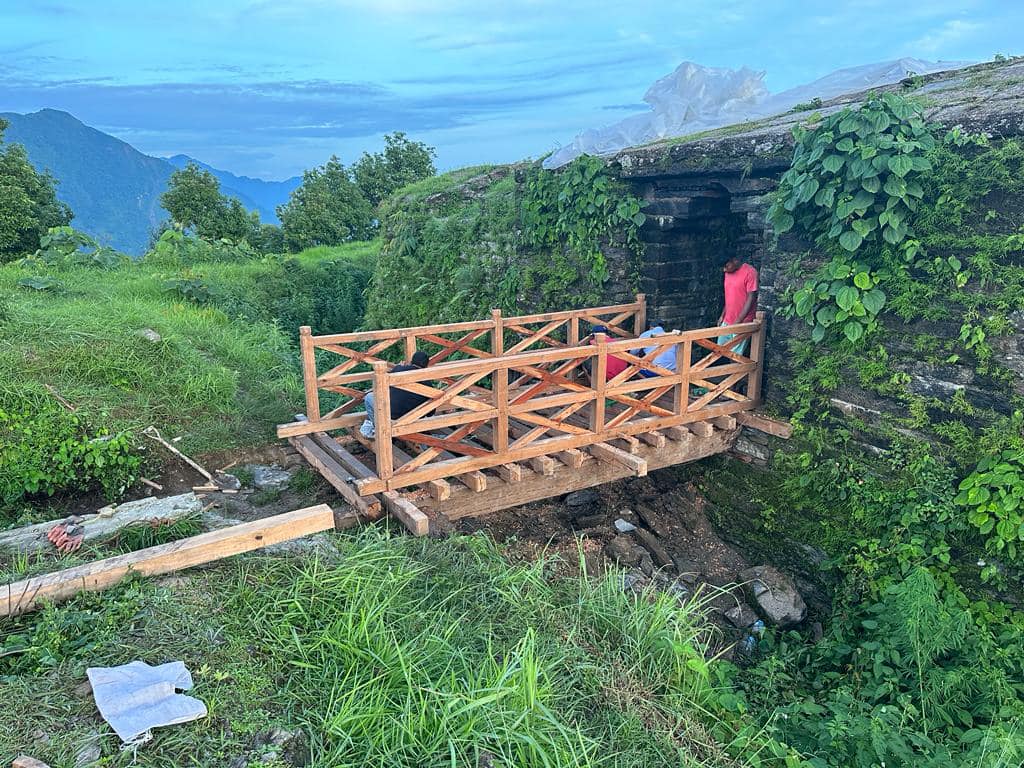 चितवनको ऐतिहासिक क्षेत्र उपरदाङगढीको जीर्णोद्धार सुरू