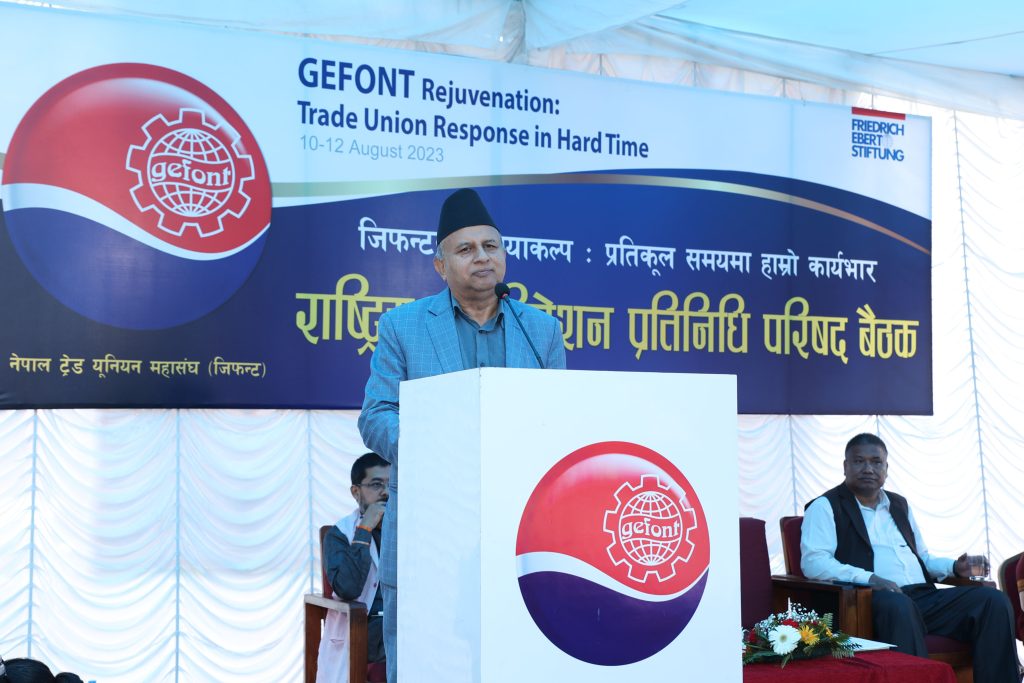 सरकारले श्रमिकहरुको न्यूनतम् ज्याला तीन वर्षमा पनि वृद्धि गर्न सकेन : एमाले महासचिव पोखरेल