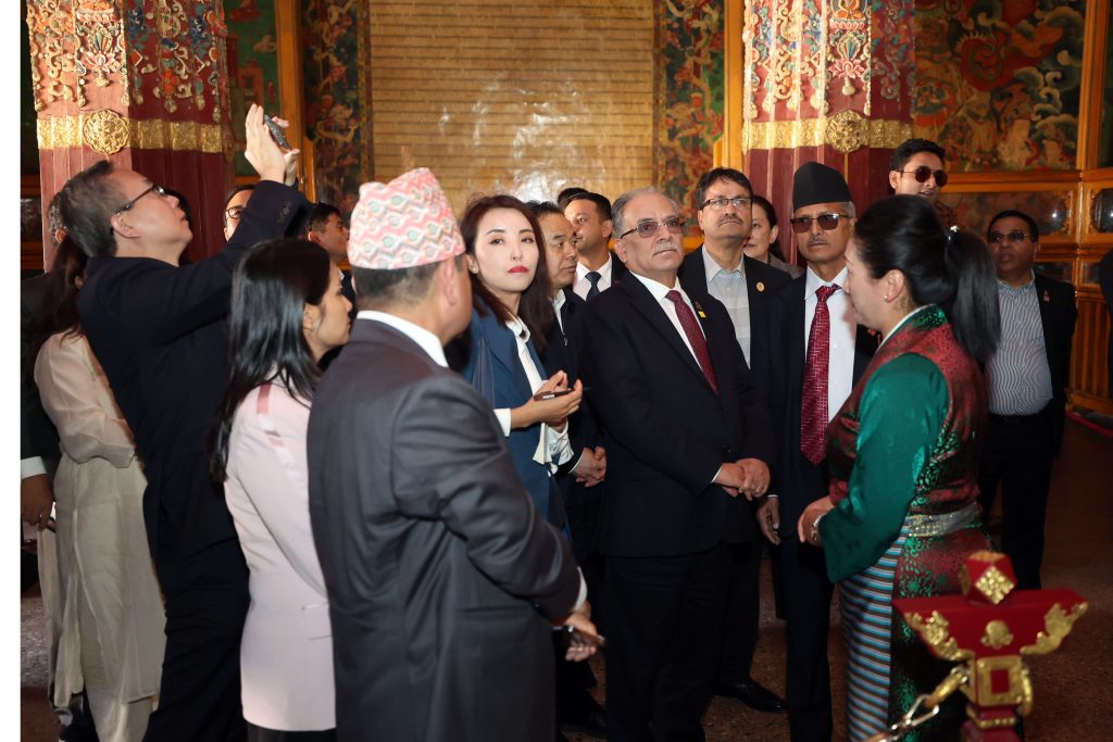 प्रधानमन्त्री दाहाल पाण्डा प्रजनन केन्द्रको निरीक्षण गर्न आज छेन्दु जानुहुँदै