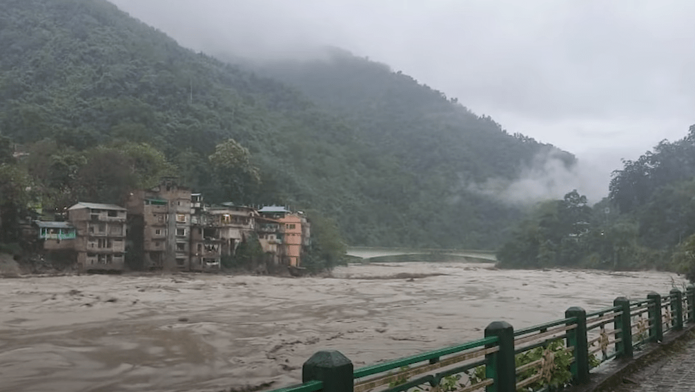 नेपालको बझाङमा गएको भूकम्पले भारतको सिक्किममा बाढी आएको अनुमान