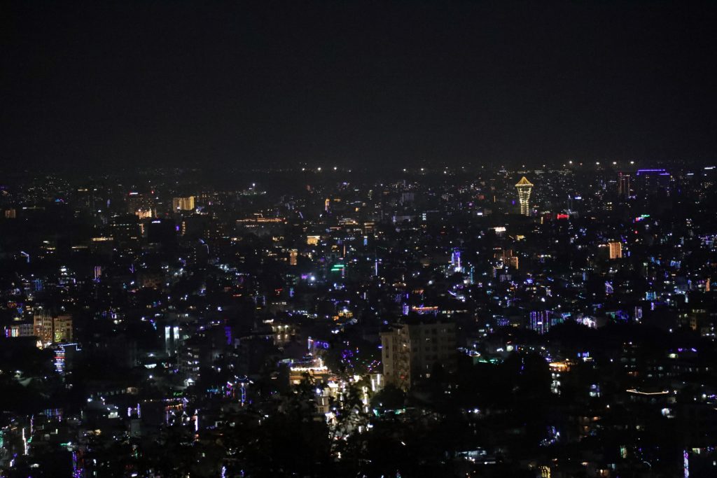 तिहारमा झिलिमिलि बत्तिले सजिएको देशका विभिन्न स्थान (तस्बिरहरू)