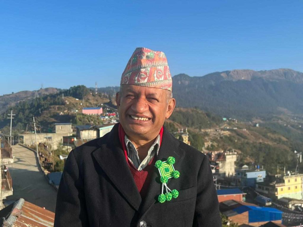 प्रदीप ज्ञवालीले मध्यपहाडको माटो टेकेर सोह्र दिनमा देखेका ६ दृष्य