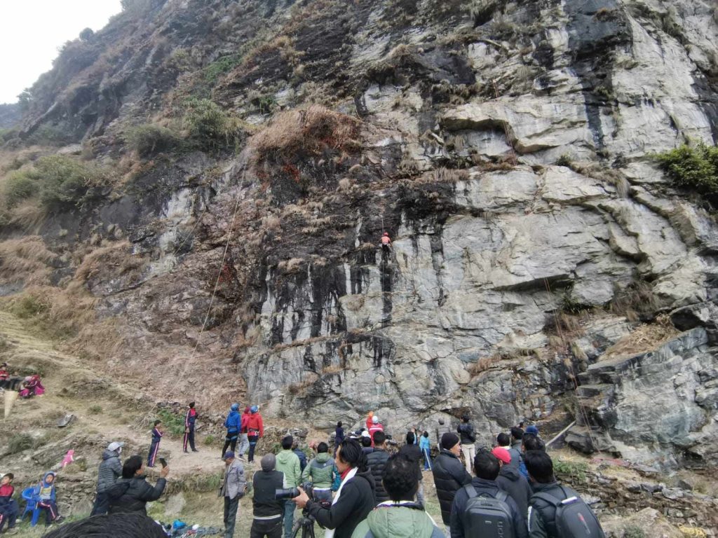 सोलुखुम्बुको महभिरमा ‘रक क्लाइम्बिङ सेन्टर’ स्थापना