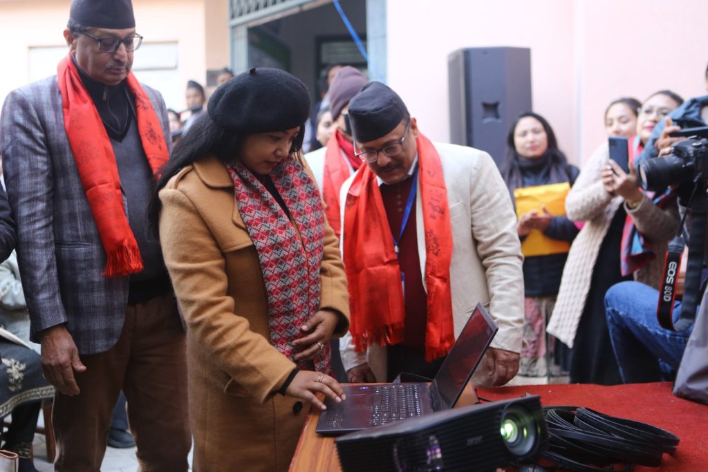नेपाल भाषाका हजारौँ किताब अब ई-लाइब्रेरीमा पढ्न पाइने, उपप्रमुख डंगोलले गरे उद्घाटन