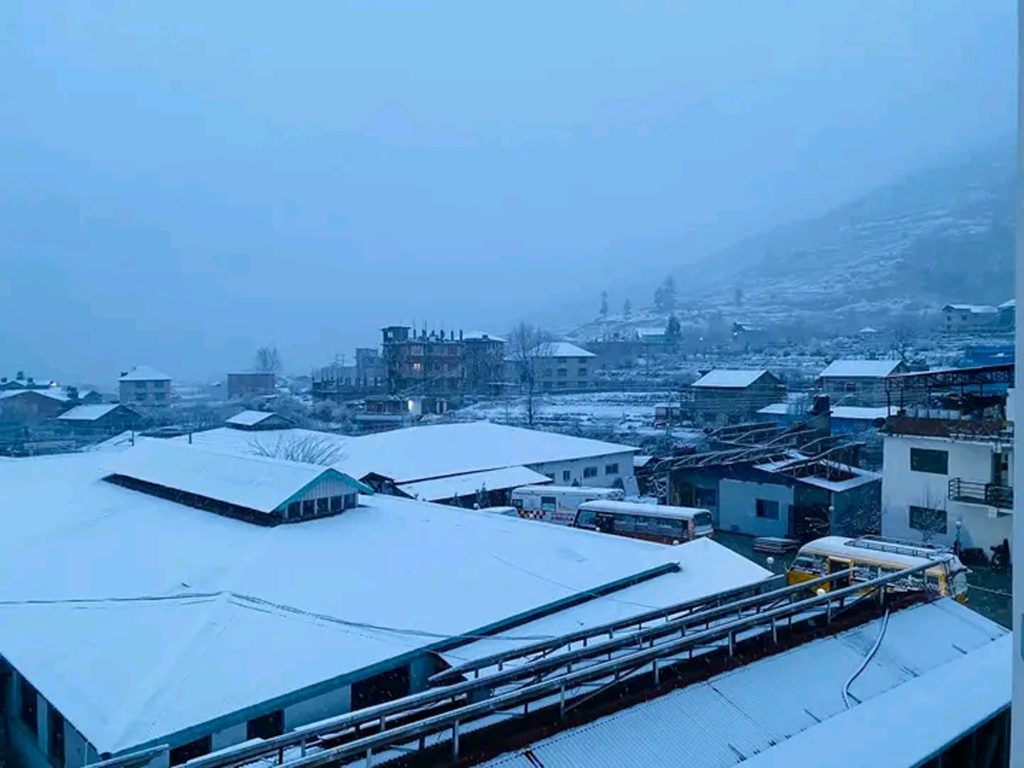 जुम्लामा हिउँदेयामको पहिलो हिमपात, किसान खुसी