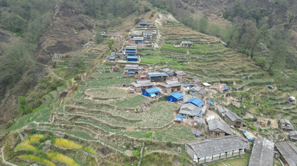 पहिरोका कारण रित्तिदै म्याग्दीको चौरखानी गाउँ, रोकथामको प्रयास विफल
